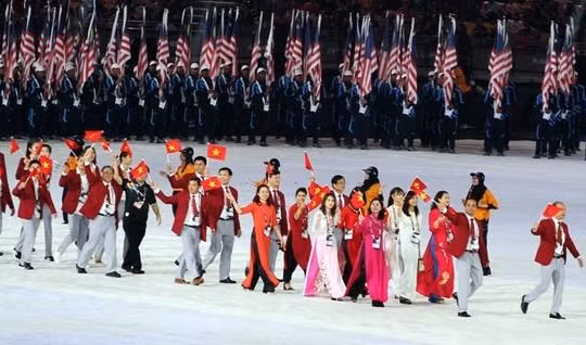 Đoàn Việt Nam gồm 18 VĐV tham dự Olympic Tokyo 2020 . Ảnh TTXVN