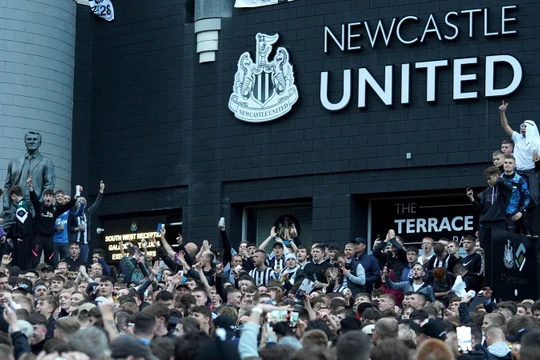 Các ông chủ Saudi Arabia sẽ đưa những ngôi sao nào về sân St James 'Park? Ảnh Sky