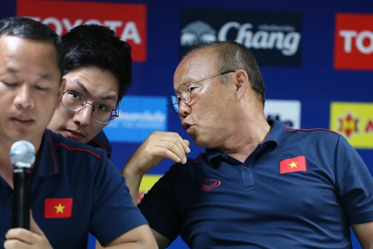 Báo chí Trung quốc đánh giá cao trình độ của HLV Park Hang-seo. Ảnh LHK