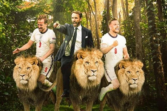 Bao giờ thì “Bóng đá về nhà”? Ảnh Sun