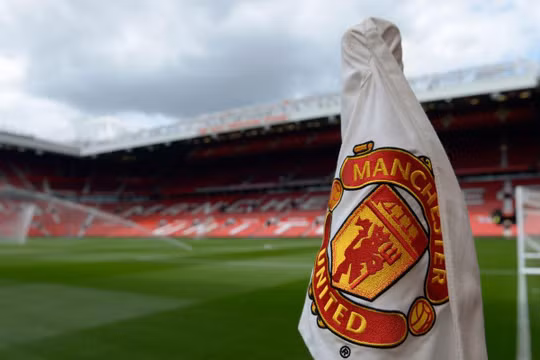 Ole Solskjaer đổi mới hay phải tức tưởi ra đi? Ảnh MUFC