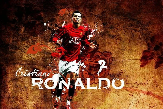 Đích thân Sir Alex Ferguson (79 tuổi) gọi điện cho Cristiano Ronaldo, yêu cầu người học trò cưng hãy trở lại mái nhà xưa Old Trafford. Ảnh CLB.