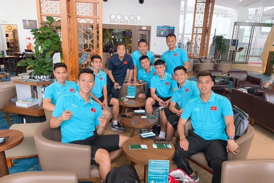 Vòng loại World Cup 2022 là dịp các cầu thủ cọ xát, học hỏi và chạy đà cho đấu trường AFF Cup 2020. Ảnh QNH