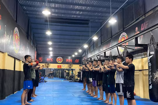 An Minh võ đường là địa chỉ giao lưu của nhiều bạn trẻ Hà Nội ưa thích bộ môn tán thủ. Ảnh AM