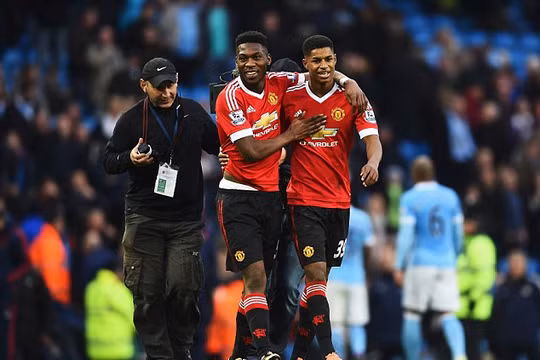 Rashford tỏa sáng, MU đánh bại Man City