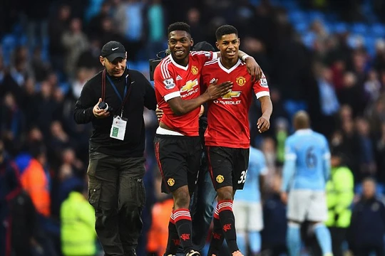 Rashford tỏa sáng, MU đánh bại Man City