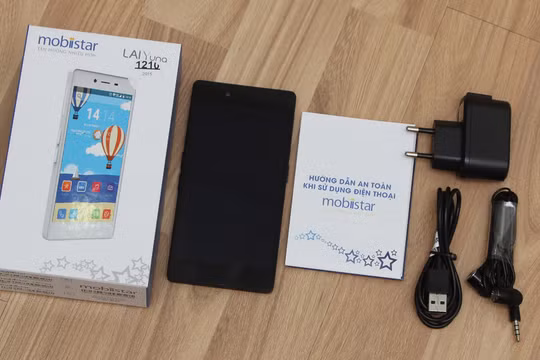 Smartphone selfie Mobiistar Lai Yuna S giá 2,09 triệu đồng