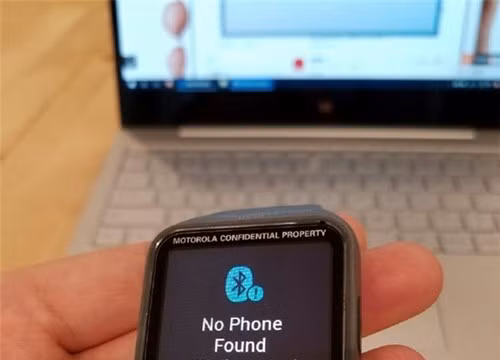 Motorola sắp ra mắt smartwatch mặt vuông