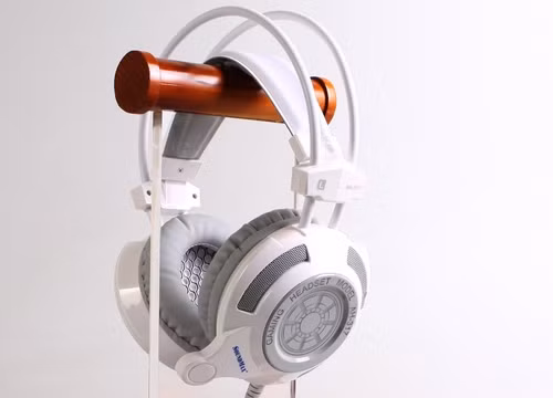 Cận cảnh tai nghe chơi game Soundmax AH-317