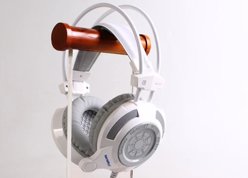 Cận cảnh tai nghe chơi game Soundmax AH-317
