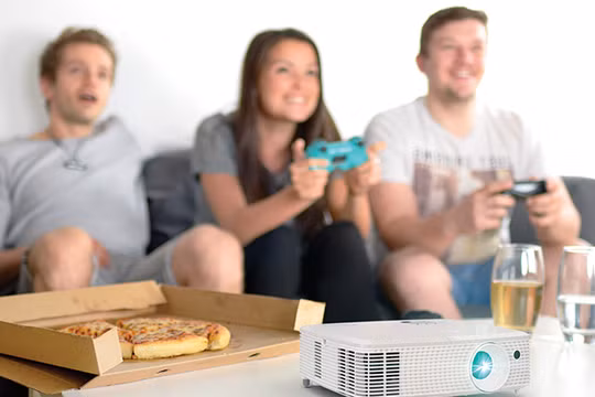 Optoma ra mắt máy chiếu giải trí mới