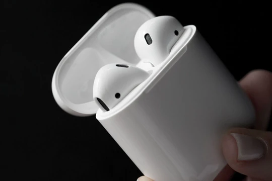 Tại sao Apple chưa bán ra tai nghe Bluetooth Airpods?