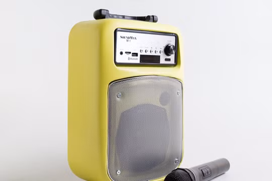Cận cảnh loa di động đa năng Soundmax M-1