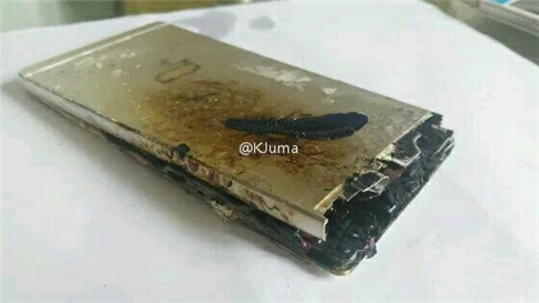 Sau Galaxy Note 7, đến lượt Huawei P8 phát hỏa