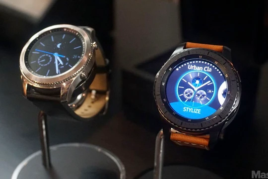 Đồng hồ thông minh Gear S3 giá 7,99 triệu đồng
