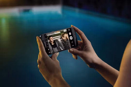 Camera selfie trên Galaxy S8 hỗ trợ Autofocus