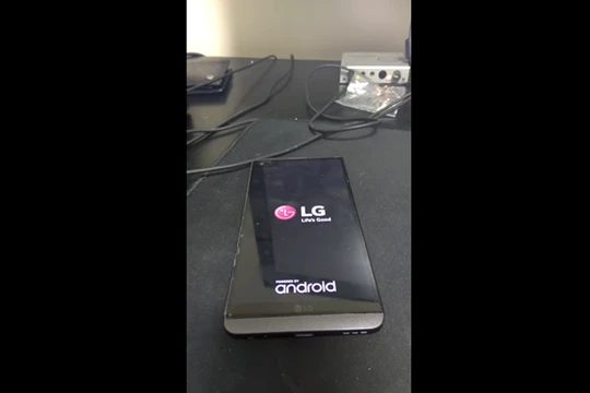 Nghi án smartphone LG V20 đầu tiên bị 'đột tử'