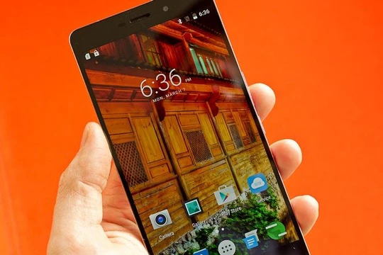 Elephone úp mở loạt tính năng mới cho P9000