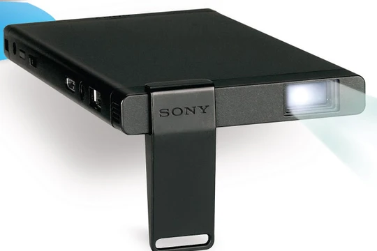 Sony ra mắt máy chiếu di động cự ly ngắn