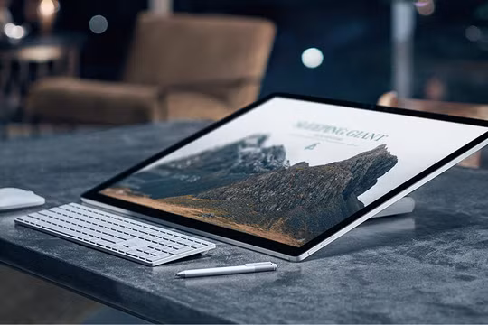 Khó nâng cấp Microsoft Surface Studio