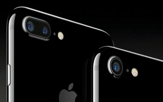 Thế hệ tiếp nối iPhone 7 và iPhone 7 Plus được cho là sẽ không dùng modem Intel nữa.