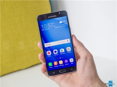 Samsung âm thầm phát triển Galaxy J7 2017