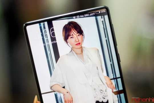 Trên tay Xiaomi Mi MIX độc nhất Việt Nam giá 30 triệu
