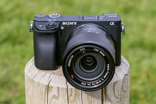Máy ảnh Sony A6300