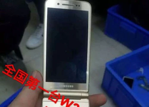 Smartphone nắp gập cao cấp của Samsung sắp ra mắt