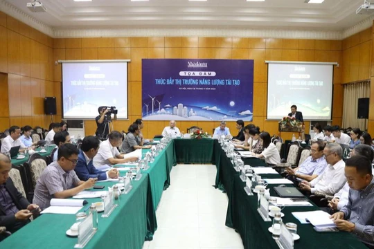 Toàn cảnh tọa đàm "Thúc đẩy thị trường năng lượng tái tạo"