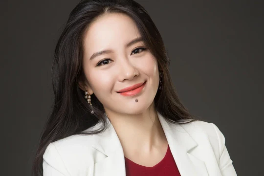 Yi He: 'Bóng hồng' quyền lực ở Binance, đứng đầu quỹ đầu tư mạo hiểm tỉ đô (Ảnh: Binance)