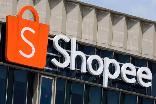 Chiếm gần 73% tổng doanh thu 4 sàn, Shopee giành ‘ngôi vương’ ngành TMĐT Việt Nam năm 2022
