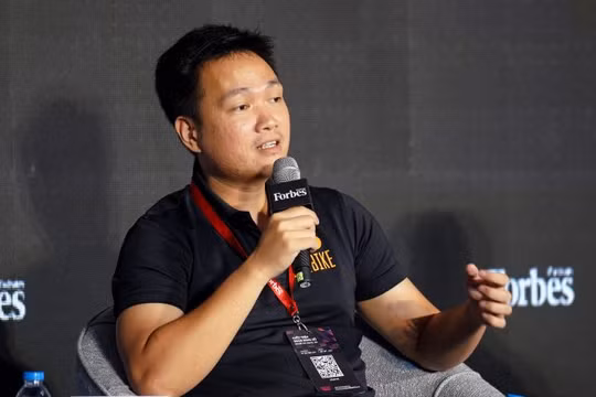Ông Nguyễn Bá Cảnh Sơn - Nhà sáng lập kiêm CEO Dat Bike (Ảnh: Forbes)