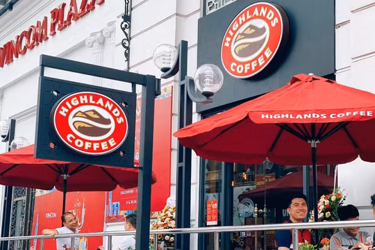 Jollibee muốn bán 10 – 15% cổ phần chuỗi Highlands Coffee