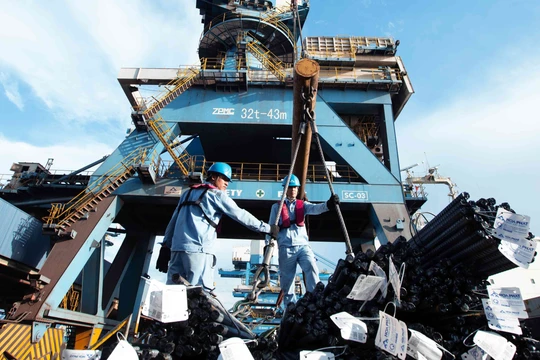 “Giai đoạn khó khăn nhất của ngành thép đã qua” - Chủ tịch HPG Trần Đình Long.