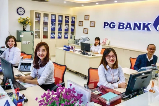 Petrolimex sắp bán vốn PG Bank với giá khởi điểm không dưới 21.300 đồng/cp