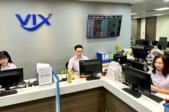 Tân Chủ tịch HĐQT VIX Thái Hoàng Long là ai?