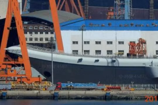 Tàu sân bay tự chế đầu tiên Type 001A Trung Quốc. Ảnh: Sina