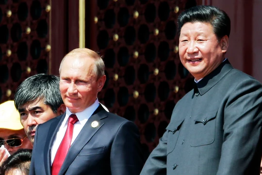 Tổng thống Nga Vladimir Putin và Chủ tịch Trung Quốc Tập Cận Bình. 