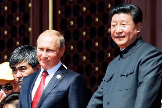 Tổng thống Nga Vladimir Putin và Chủ tịch Trung Quốc Tập Cận Bình. 