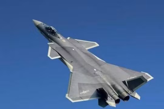 Máy bay chiến đấu J-20 Trung Quốc. Ảnh: Sina.