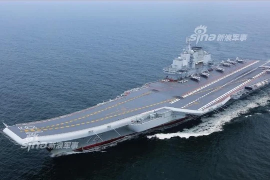 Biên đội tàu sân bay Liêu Ninh, hải quân Trung Quốc. Ảnh: Sina.