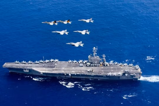 Cụm tấn công tàu sân bay Mỹ trên Biển Đông. Ảnh: Sina