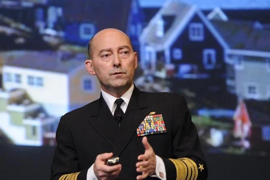 Đô đốc về hưu James Stavridis Mỹ. Ảnh: Navy Times.