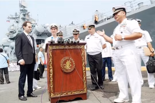 Tàu tuần dương Varyag Hạm đội Thái Bình Dương Nga thăm Philippines. Ảnh: Chinanews