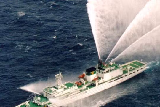 Tàu cảnh sát biển Hàn Quốc. Ảnh: guancha