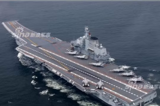 Biên đội tàu sân bay Liêu Ninh, hải quân Trung Quốc. Ảnh: Sina.