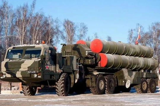 Hệ thống tên lửa phòng không S-400 Nga. Ảnh: Sina