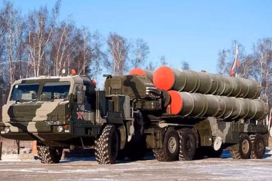 Hệ thống tên lửa phòng không S-400 Nga. Ảnh: Sina