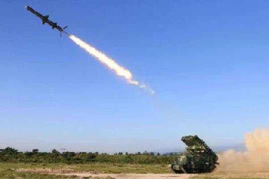 Gần đây, Triều Tiên phóng thành công tên lửa hành trình đất đối hạm mới. Ảnh: Cankao